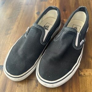 Vans Classic Slip-On Shoe, black and white M4.5/W6